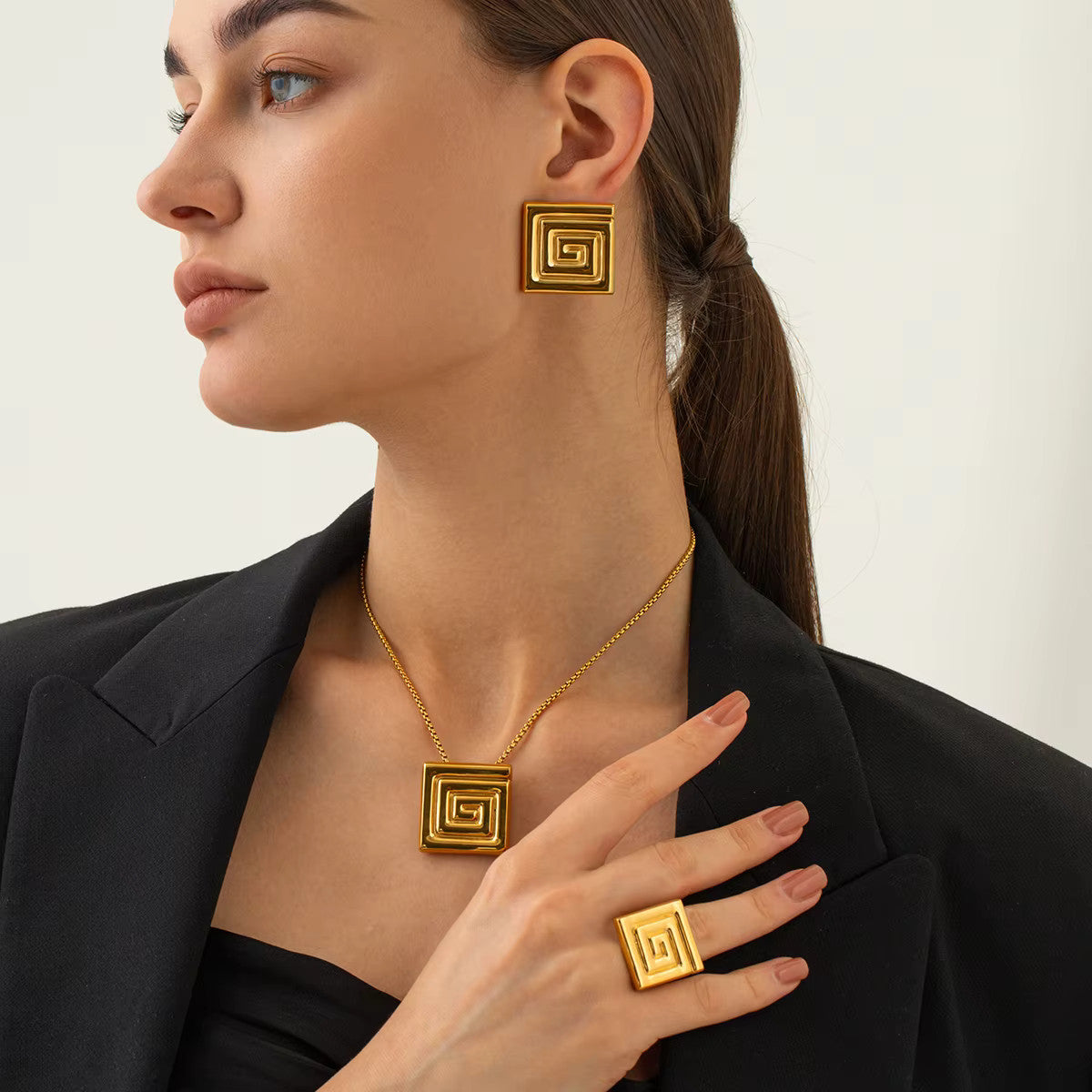 Boucles d’oreilles ornées Olympia en acier inoxydable